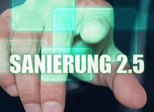 Zeigende Hand mit weißen Schriftzug darüber "Sanierung 2.5" - zum Blogbeitrag: Sanierung 2.5: Nichts ist so beständig wie der Wandel