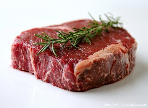Steak mit Thymian garniert - zum Blogbeitrag: FDBS: Insolvenzverwalter sichert Fortführungslösung für Braunschweiger Traditionsunternehmen und erhält fast alle Arbeitsplätze