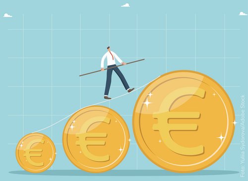 Comicmünzen mit Figur oben drauf - zum Blogbeitrag: Sozialversicherungs-Haftungsdilemma: Beiträge auf Rekordniveau und finanzielle Risiken