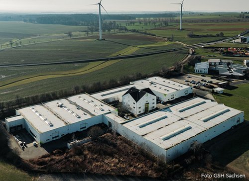 Bild vom Firmengelände GSH-Sachsen - zum Blogbeitrag: GSH Sachsen: Produktion beim insolventen Spezialisten für Zinkdruckgusslösungen bis mindestens Ende Juni 2026 gesichert