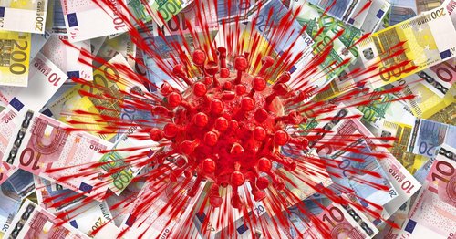 Ein Corona-Virus, im Hintergrund Geldscheine