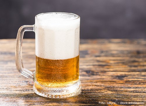 gefülltes bierglas - zum Blogbeitrag: Brauereien in der Krise: Das halb volle Bier-Glas 