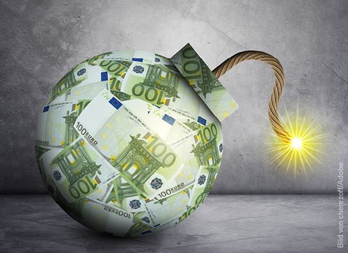 Mit Geldscheinen verpackte Bombe - zum Blogbeitrag: Finanzielle Verluste vermeiden: Gutscheine, Anzahlungen und Vorkasse im Insolvenzfall