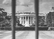 Schwarz-weiß-Bild vom weißen Haus